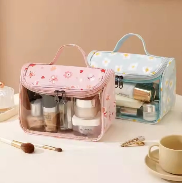 Daisy Print Cosmetic Bag