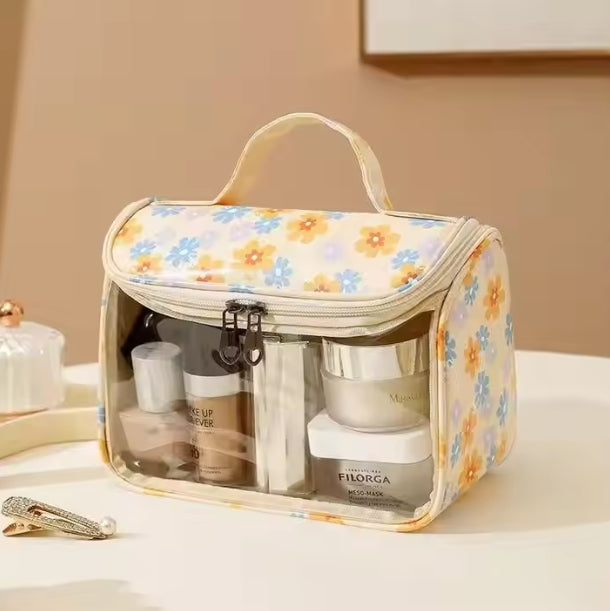 Daisy Print Cosmetic Bag