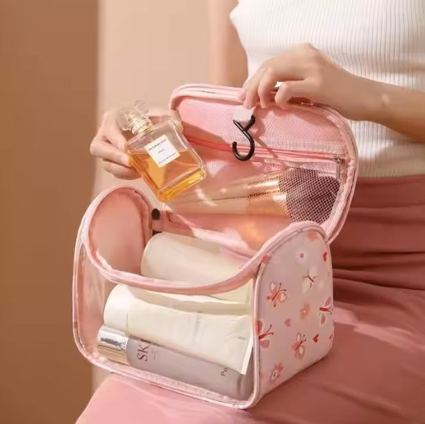 Daisy Print Cosmetic Bag